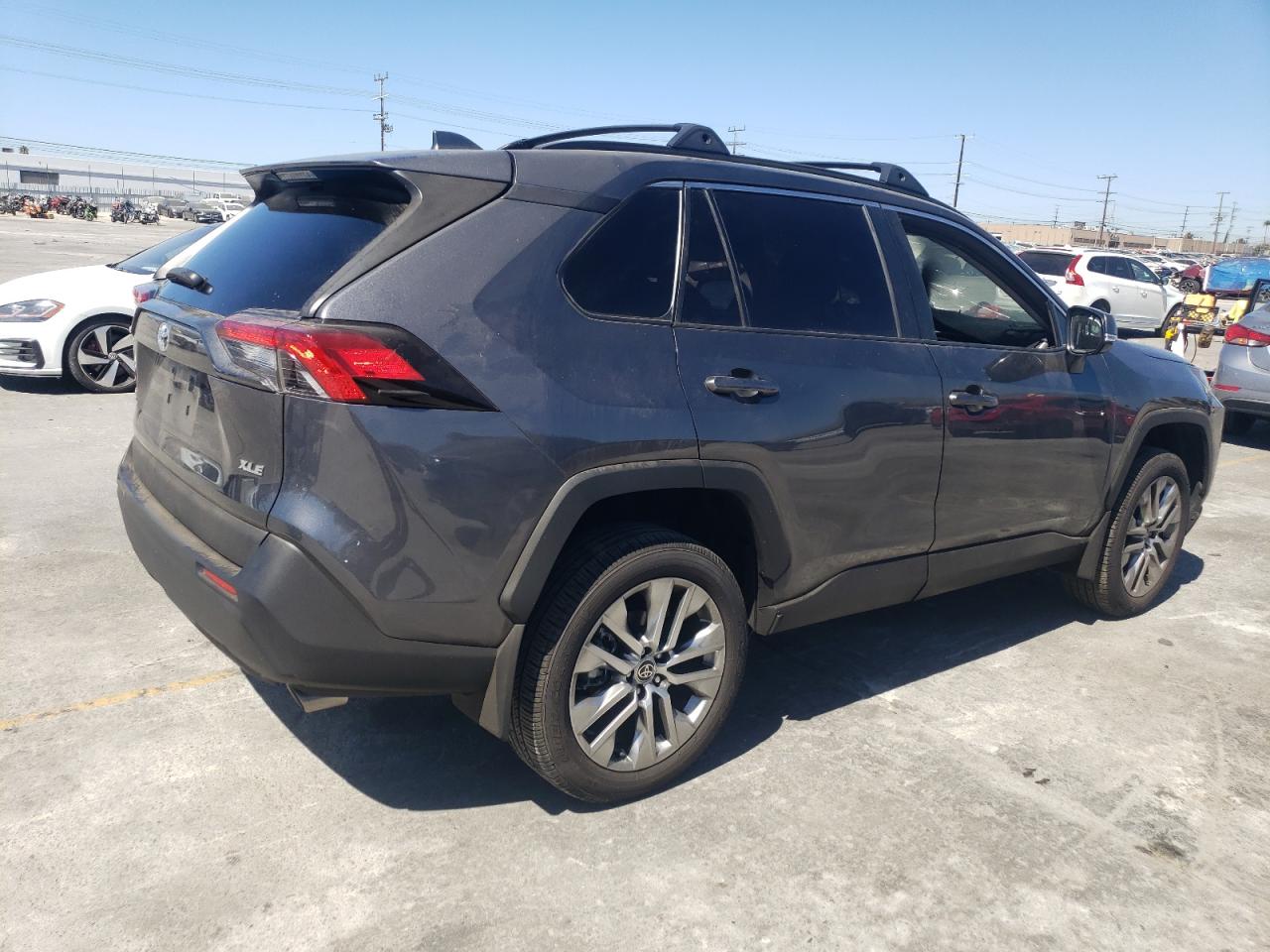 2023 TOYOTA RAV4 XLE PREMIUM VIN:2T3C1RFVXPC223395