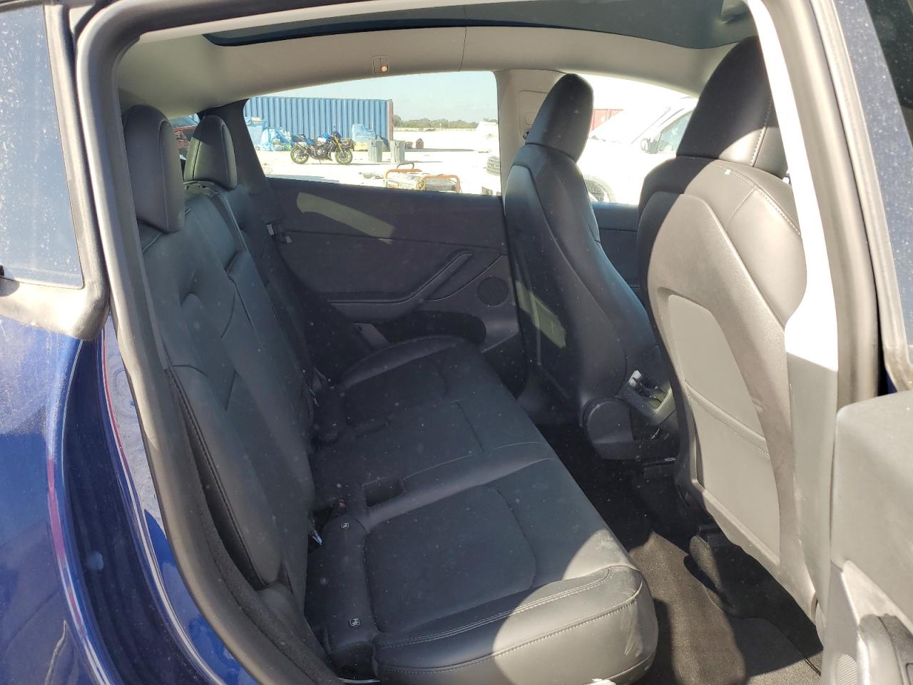 2023 TESLA MODEL Y  VIN:7SAYGDEE3PA067729