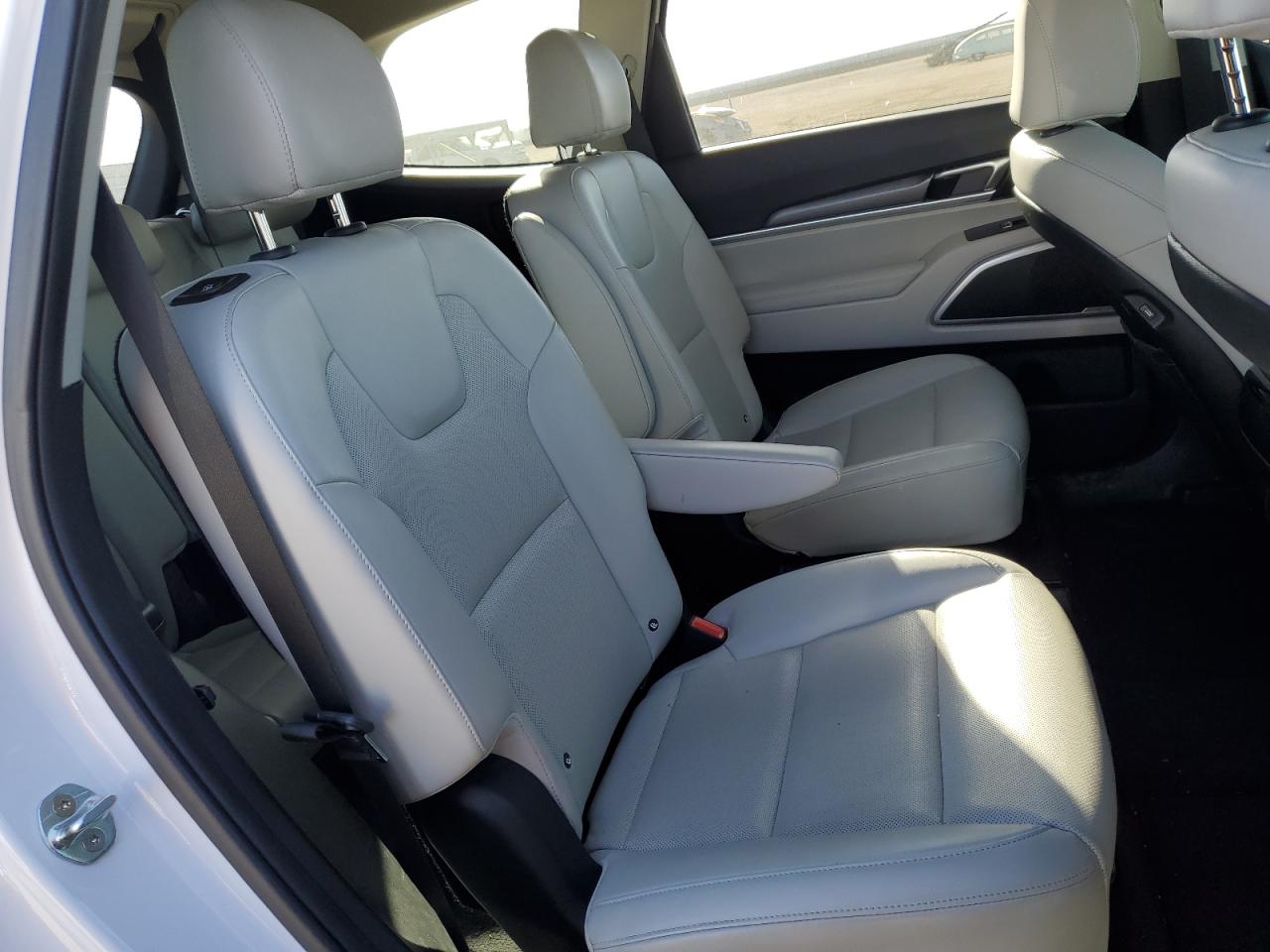2022 KIA TELLURIDE S VIN:5XYP64HC7NG202404