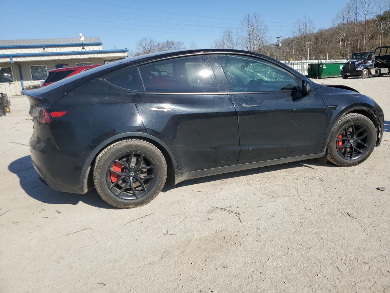 2023 TESLA MODEL Y  VIN:7SAYGDEF1PF867165