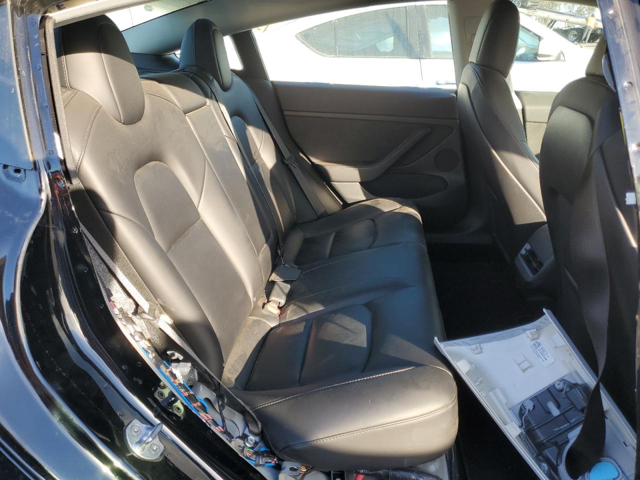 2022 TESLA MODEL 3  VIN:5YJ3E1EB9NF131421