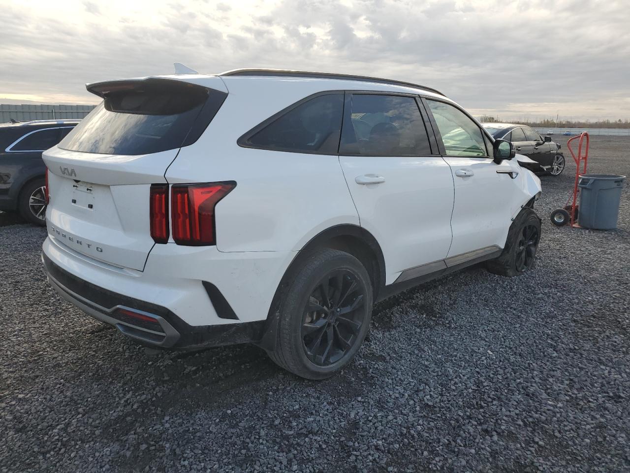 2022 KIA SORENTO SX VIN:5XYRKDLF8NG107419
