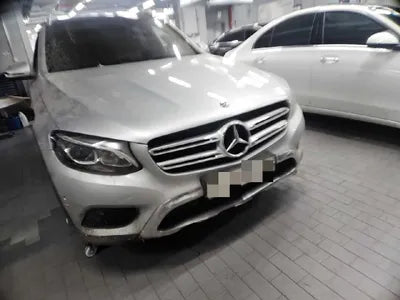 2017 Mercedes-Benz GLC 220 VIN: