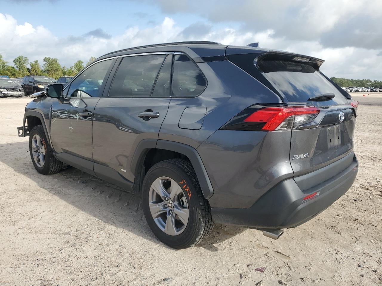 2022 TOYOTA RAV4 XLE VIN:4T3RWRFV3NU057101