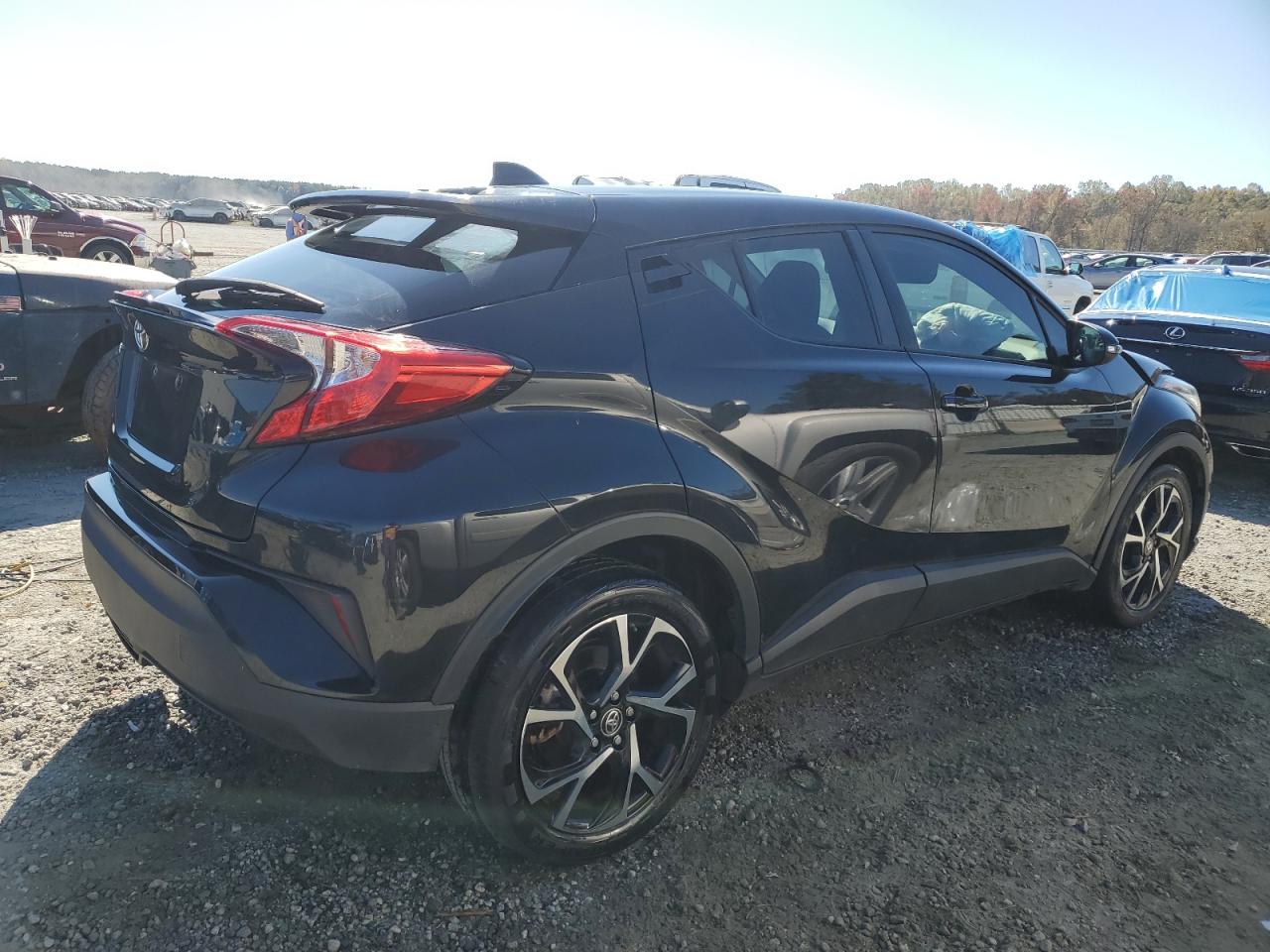 2022 TOYOTA C-HR XLE VIN:NMTKHMBX6NR142102