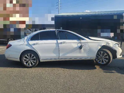 2019 Mercedes-Benz E 220 WDDZF0FB8KA533585 VIN:WDDZF0FB8KA533585