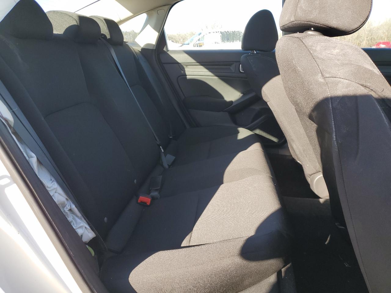 2022 HONDA CIVIC LX VIN:2HGFE2F2XNH505385