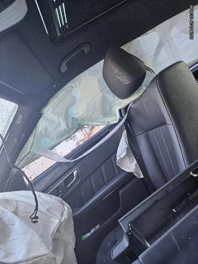 2015 Mercedes-Benz E 220 VIN: