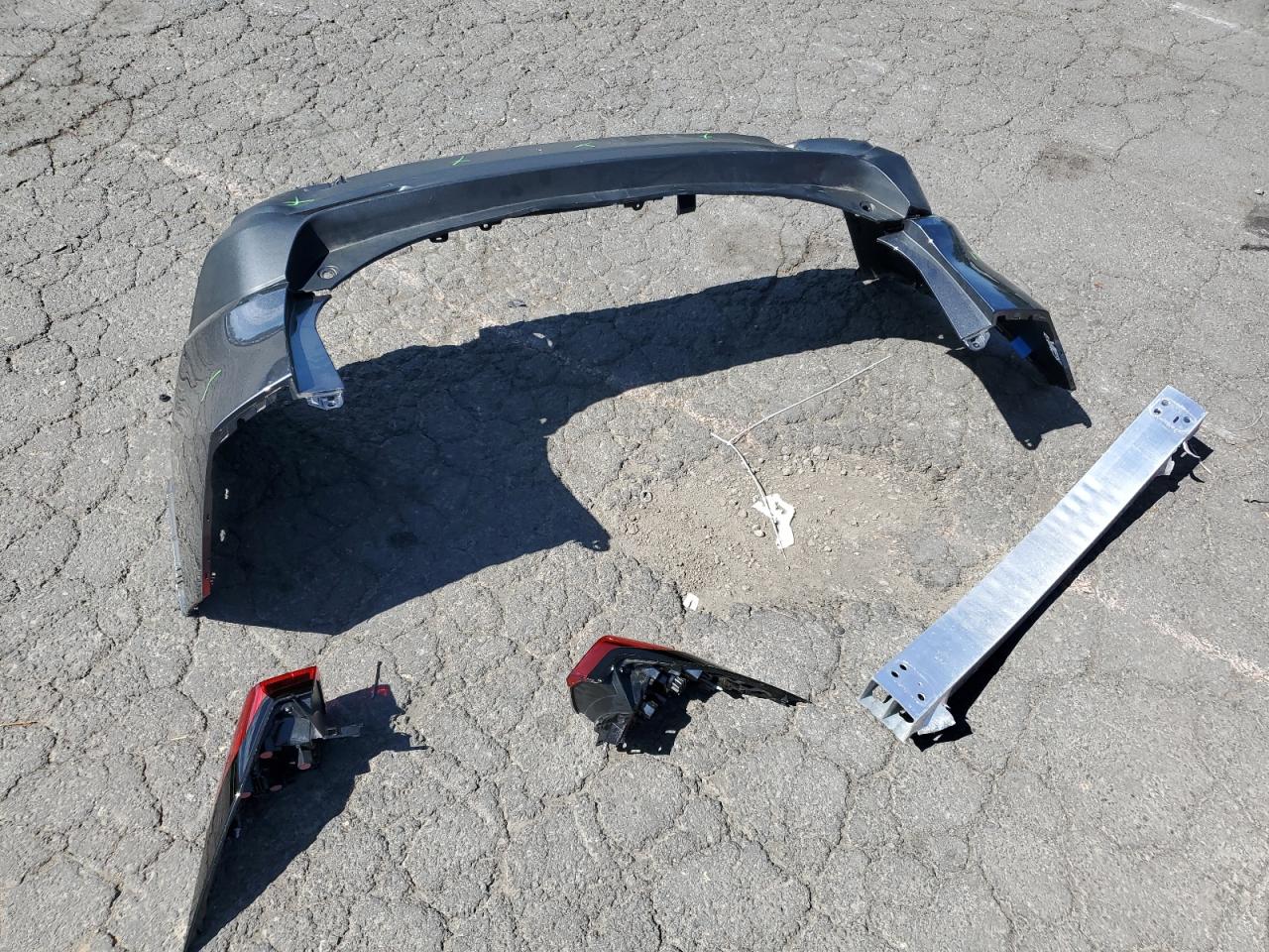 2023 TOYOTA RAV4 XLE VIN:2T3P1RFV8PC392428