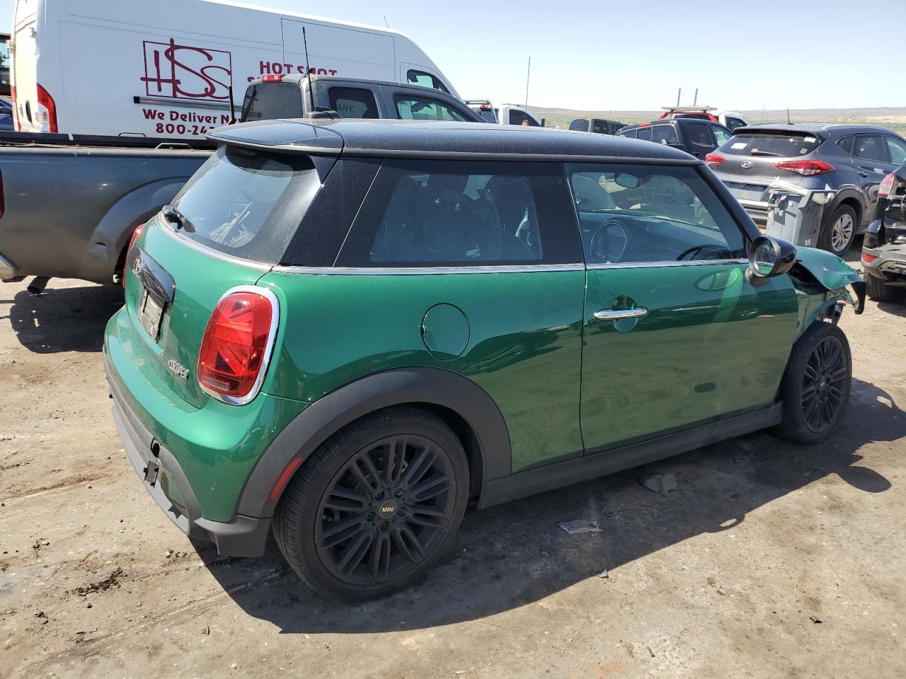 2022 MINI COOPER  VIN:WMW33DH01N2R22026