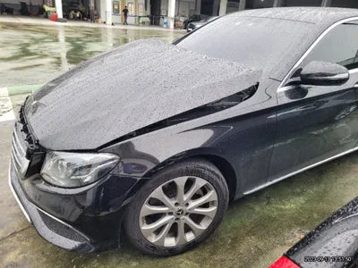 2016 Mercedes-Benz E 220 VIN: