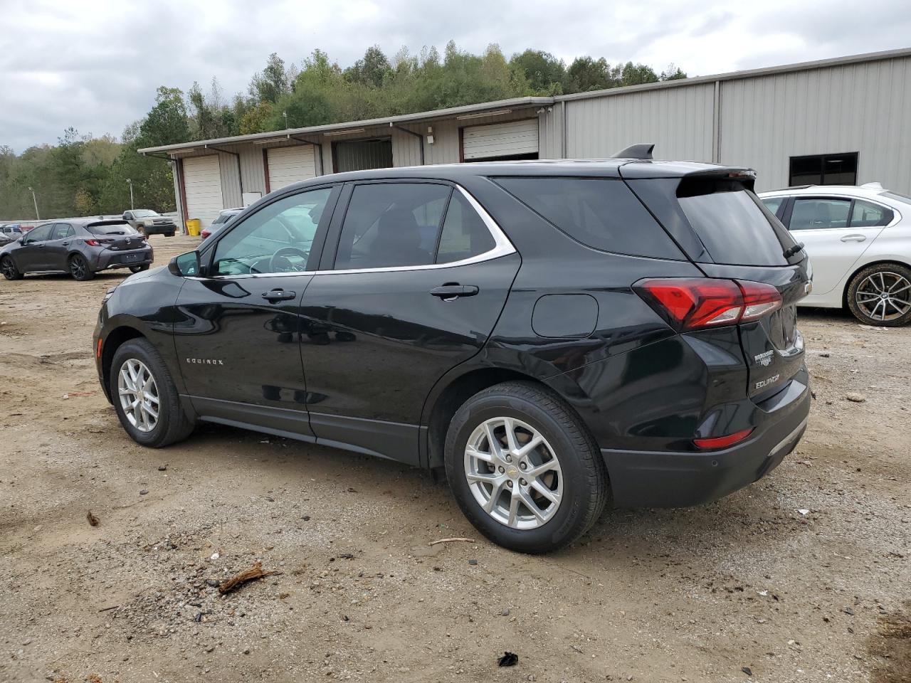 2022 CHEVROLET EQUINOX LT VIN:2GNAXTEV1N6108915