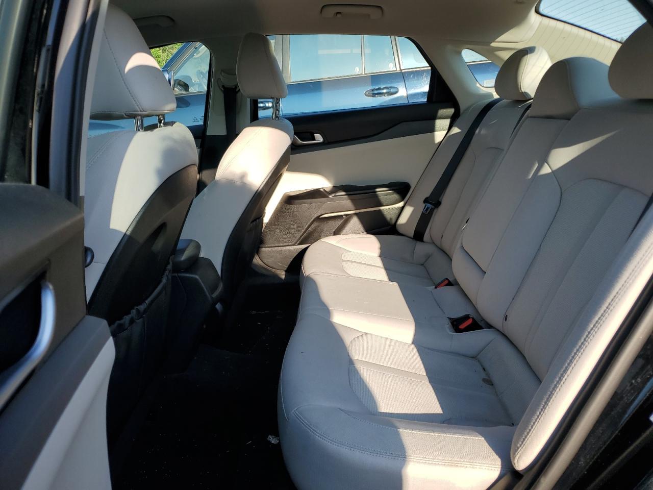 2022 KIA K5 LXS VIN:5XXG14J27NG163690
