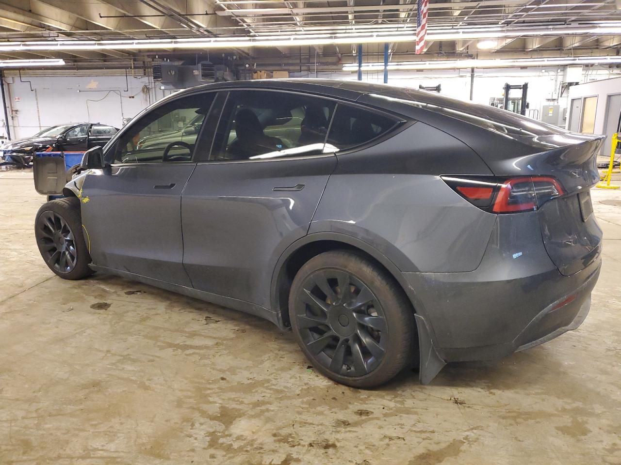 2023 TESLA MODEL Y  VIN:7SAYGDEE2PF800551