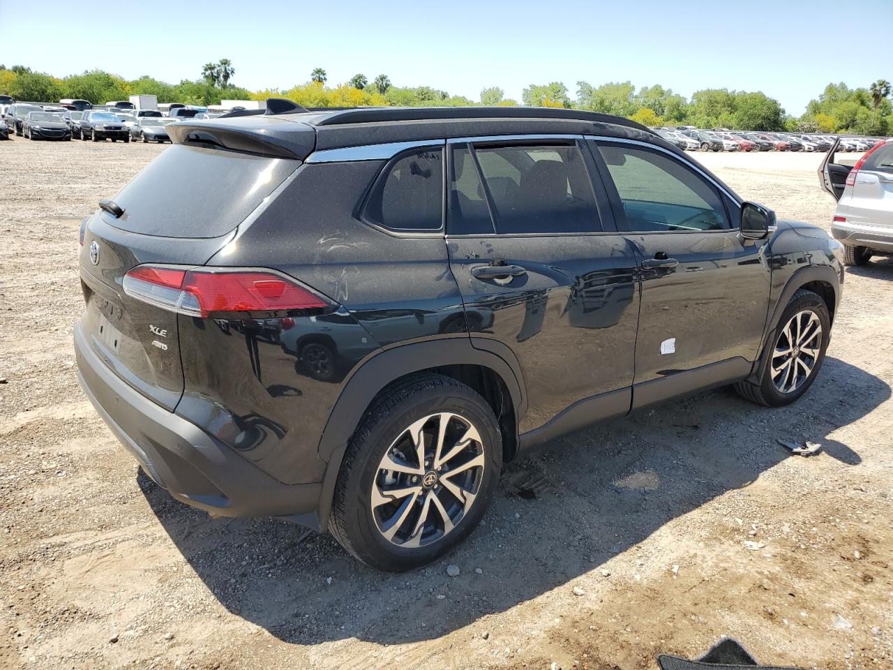 2023 TOYOTA COROLLA CROSS XLE VIN:7MUDAABG9PV076750