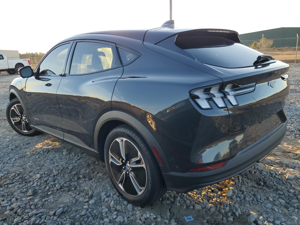 2022 FORD MUSTANG MACH-E SELECT VIN:3FMTK1RM8NMA12609