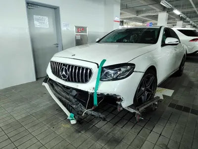 2018 Mercedes-Benz E 300 VIN: