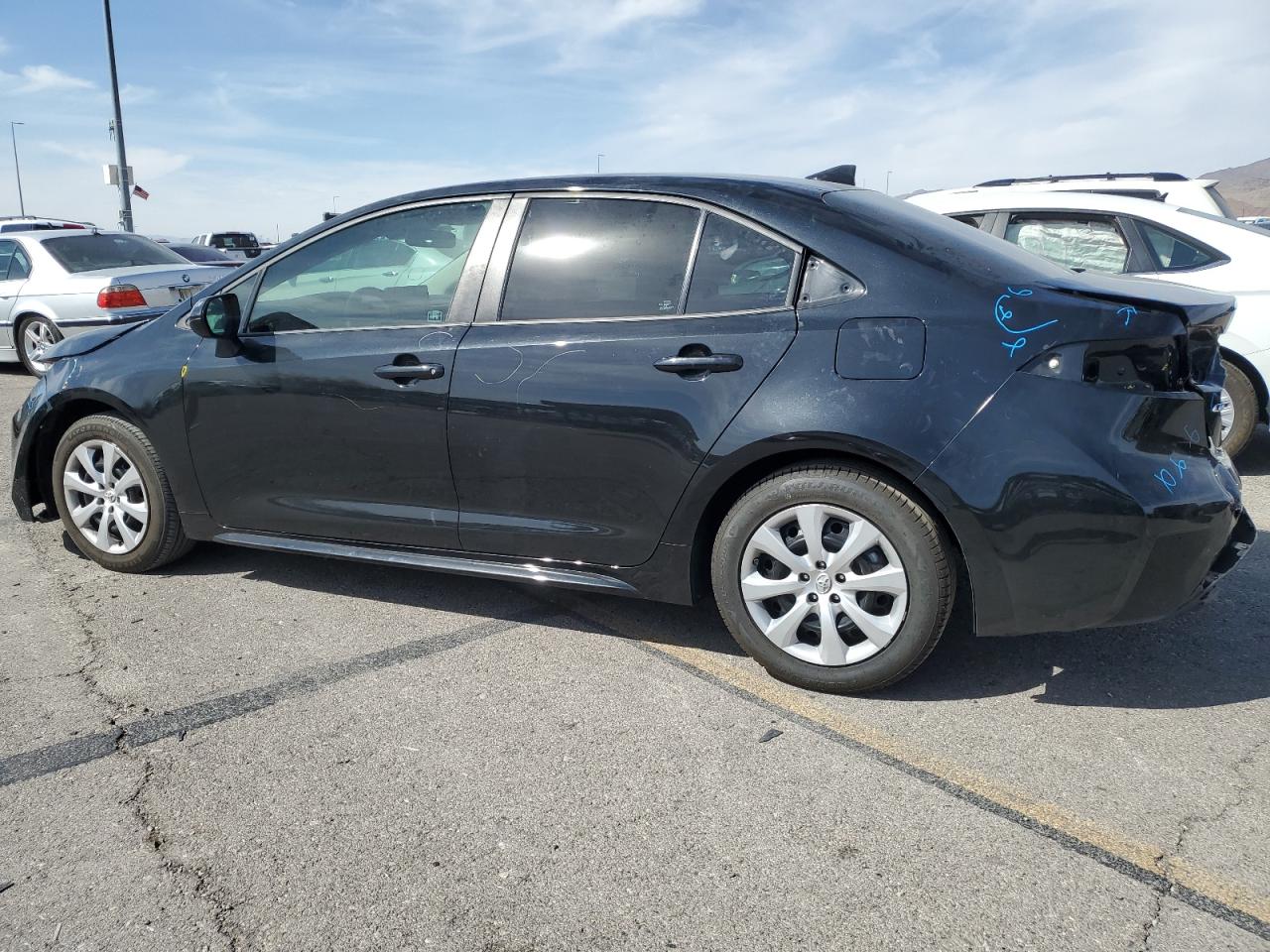 2022 TOYOTA COROLLA LE VIN:5YFEPMAE7NP381989