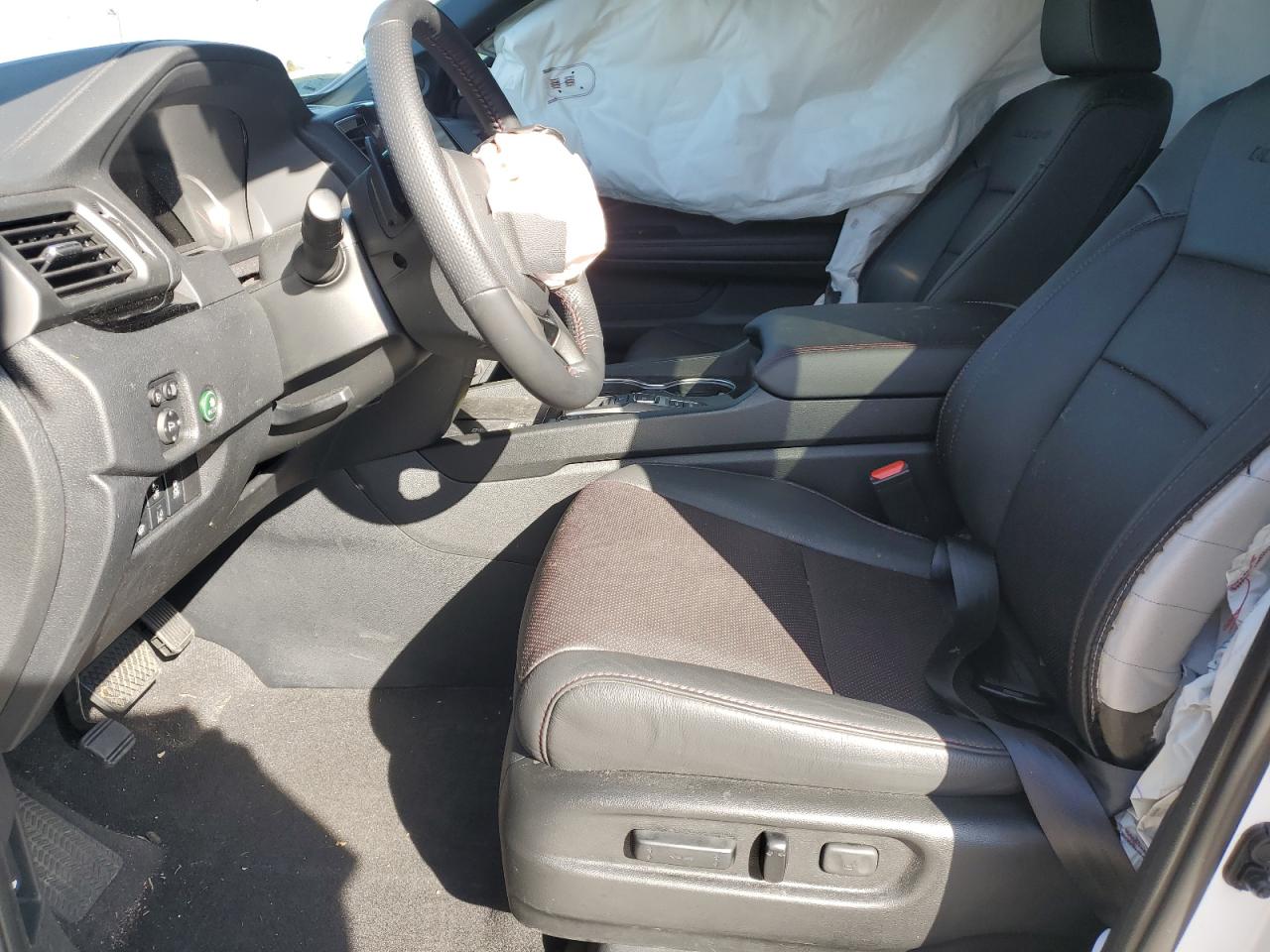 2024 HONDA PASSPORT BLACK EDITION VIN:5FNYF8H88RB007237