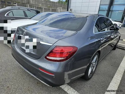 2017 Mercedes-Benz E 300 VIN: