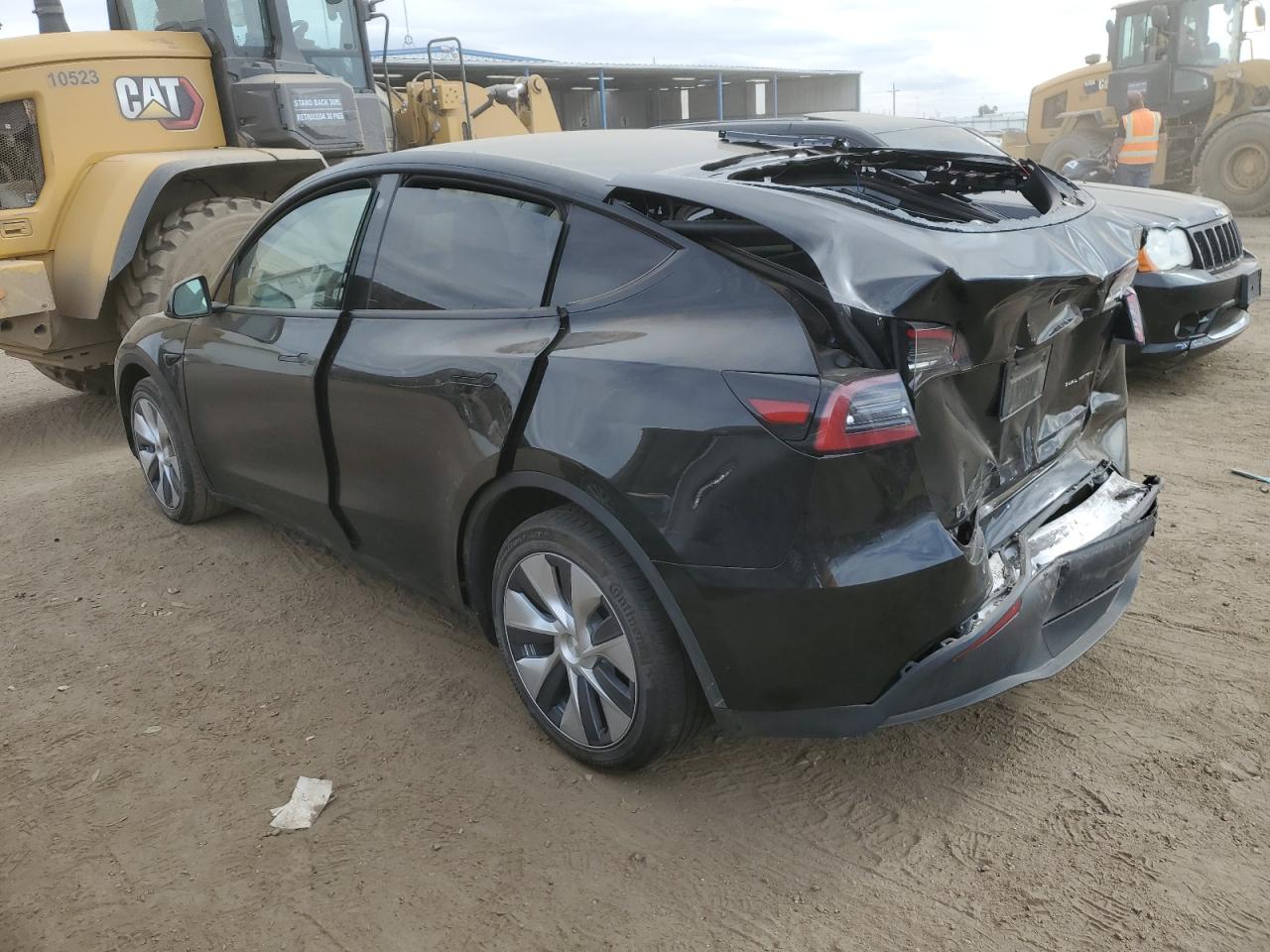 2023 TESLA MODEL Y  VIN:7SAYGDEE5PF664559