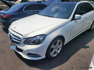 2015 Mercedes-Benz E 400 VIN: