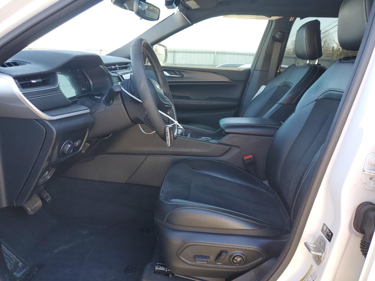 2024 JEEP GRAND CHEROKEE LAREDO VIN:1C4RJHAG4RC680236