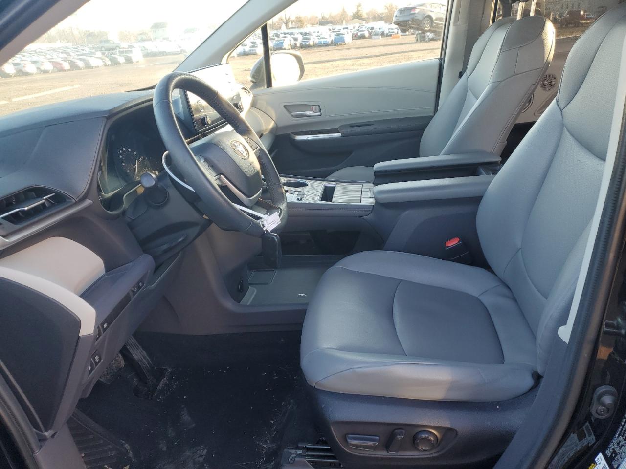 2022 TOYOTA SIENNA XLE VIN:5TDYSKFCXNS063802