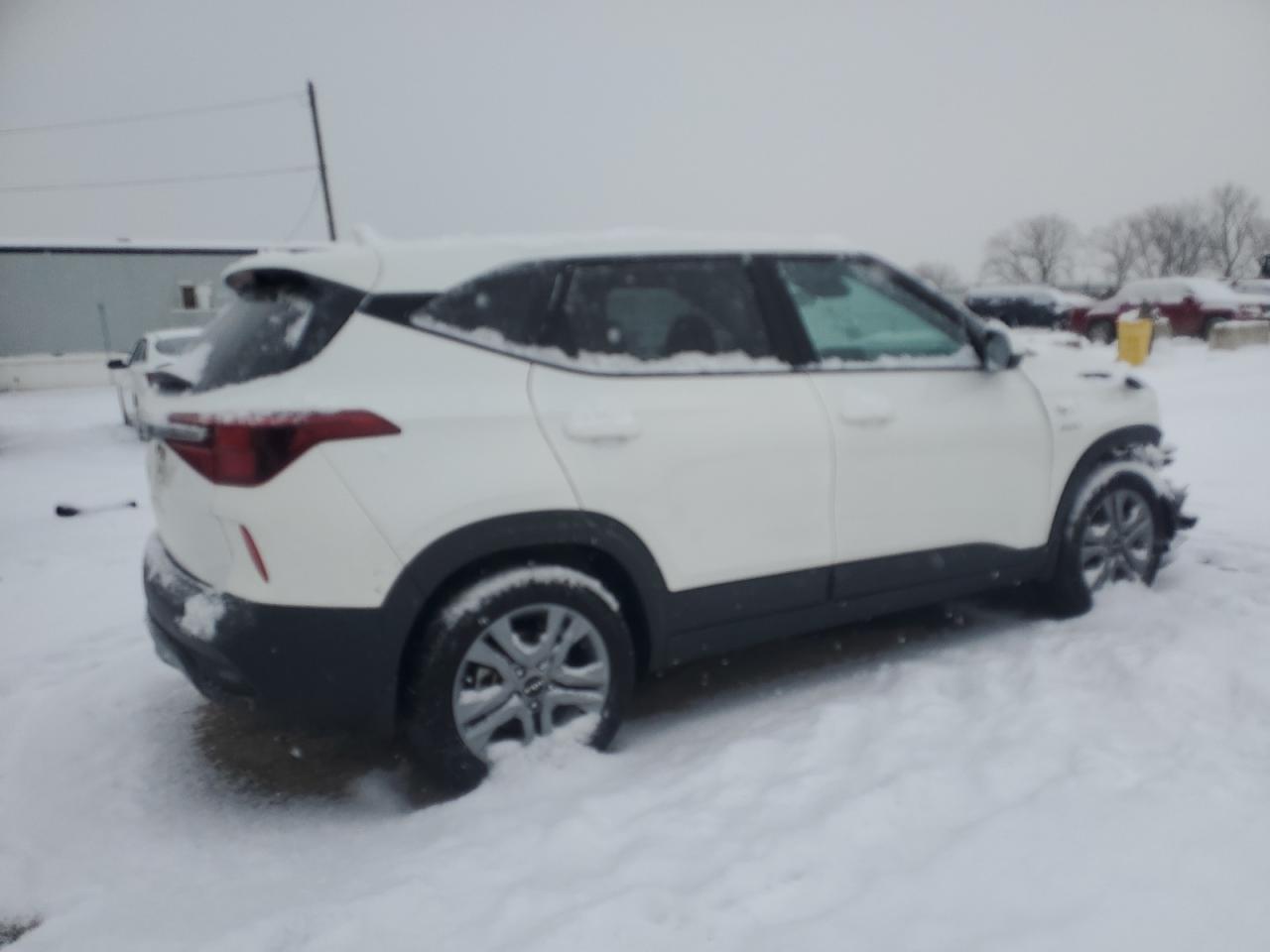 2023 KIA SELTOS LX VIN:KNDEPCAA4P7450097