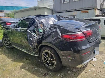 2020 Mercedes-Benz GLC 300 VIN: