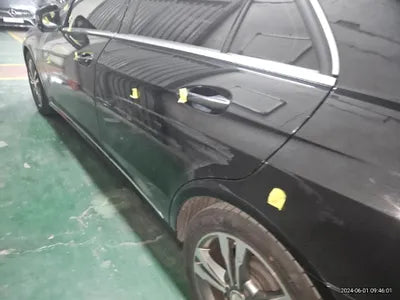 2015 Mercedes-Benz E 220 VIN: