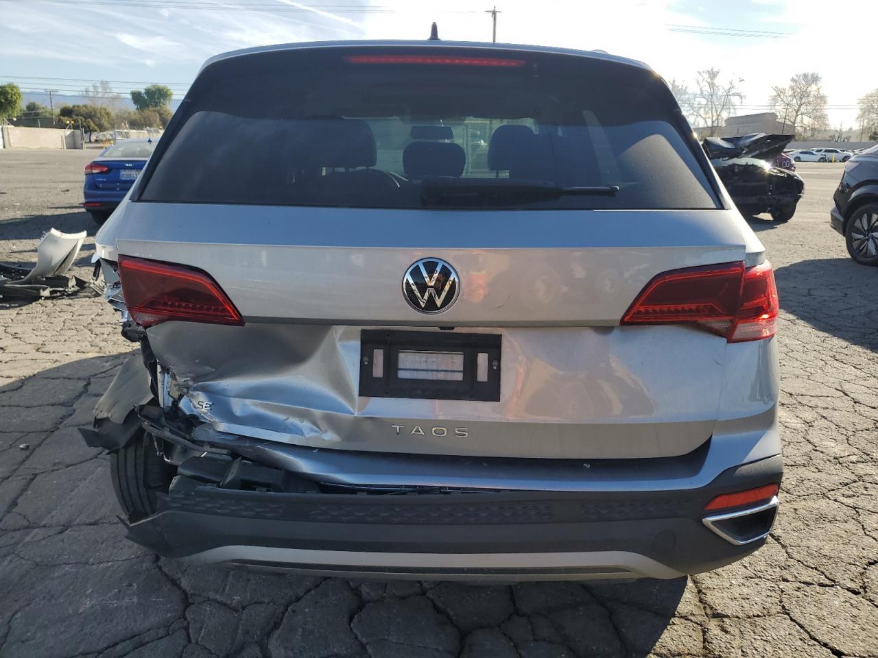 2022 VOLKSWAGEN TAOS SE VIN:3VVTX7B28NM075308