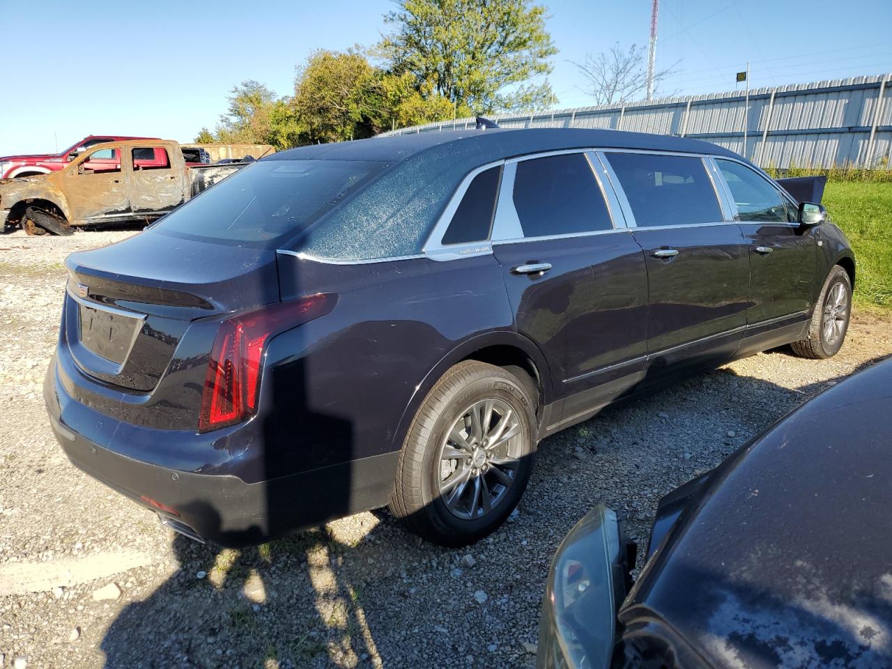2024 CADILLAC XT5 LUXURY VIN:1GEKNAR43RZ751714