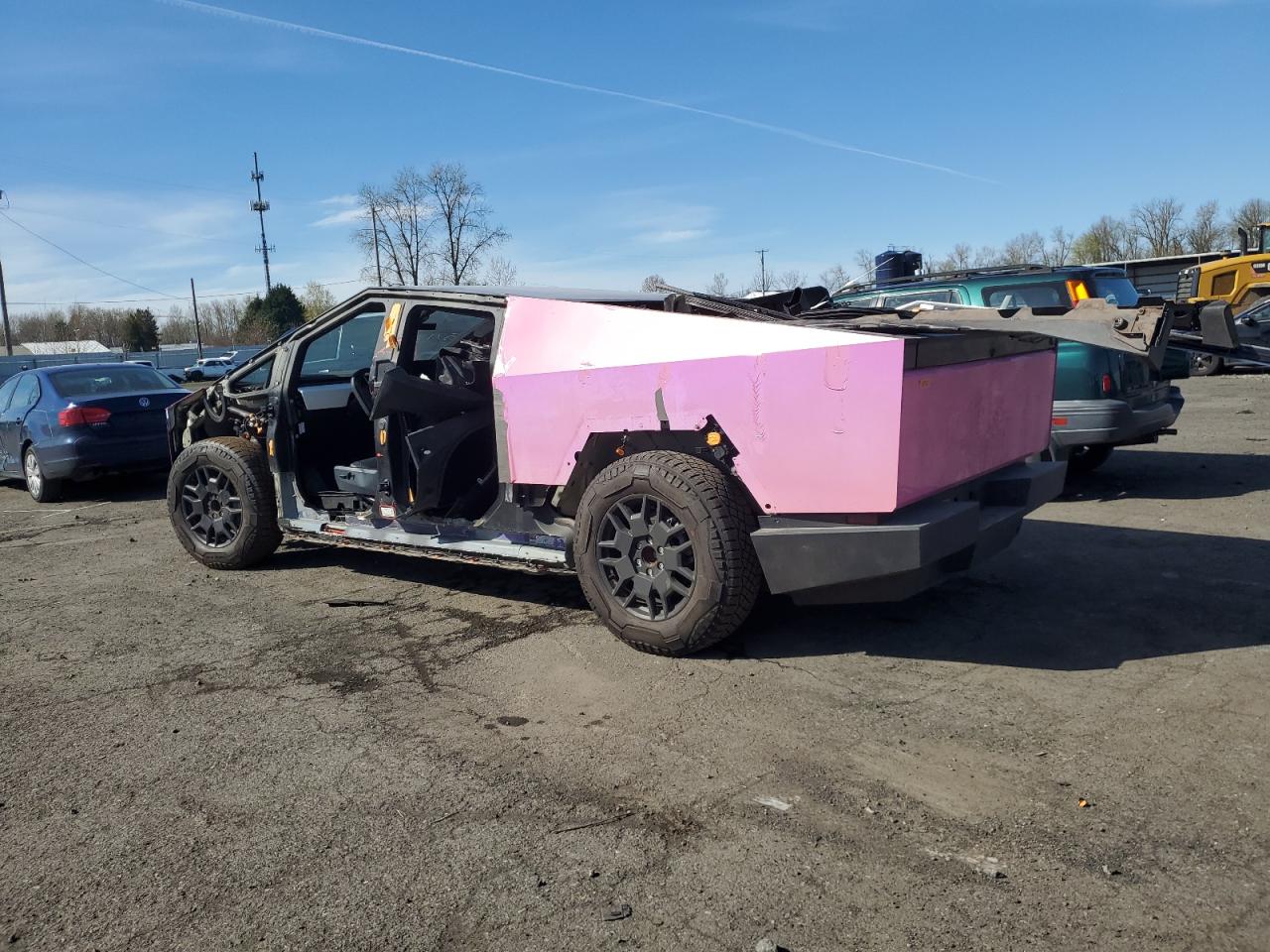 2024 TESLA CYBERTRUCK  VIN:7G2CEHEEXRA017494