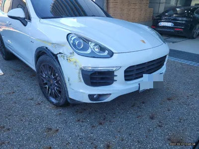 2015 Porsche Cayenne VIN: