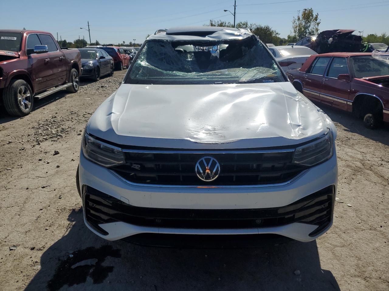 2022 VOLKSWAGEN TIGUAN SE R-LINE BLACK VIN:3VV8B7AX5NM127298