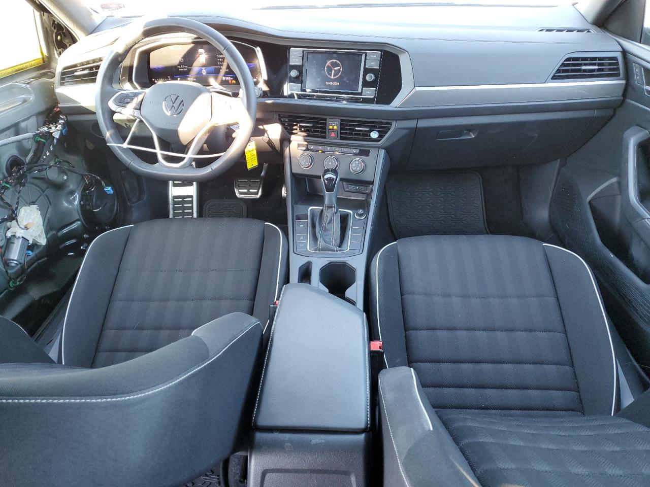 2024 VOLKSWAGEN JETTA SPORT VIN:3VWBM7BUXRM025596
