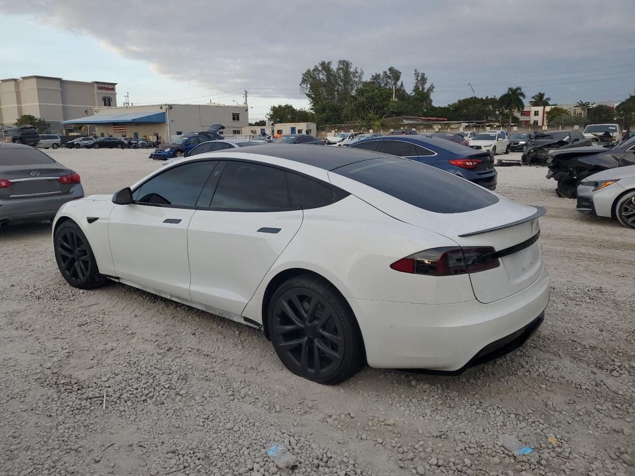 2022 TESLA MODEL S  VIN:5YJSA1E67NF460953