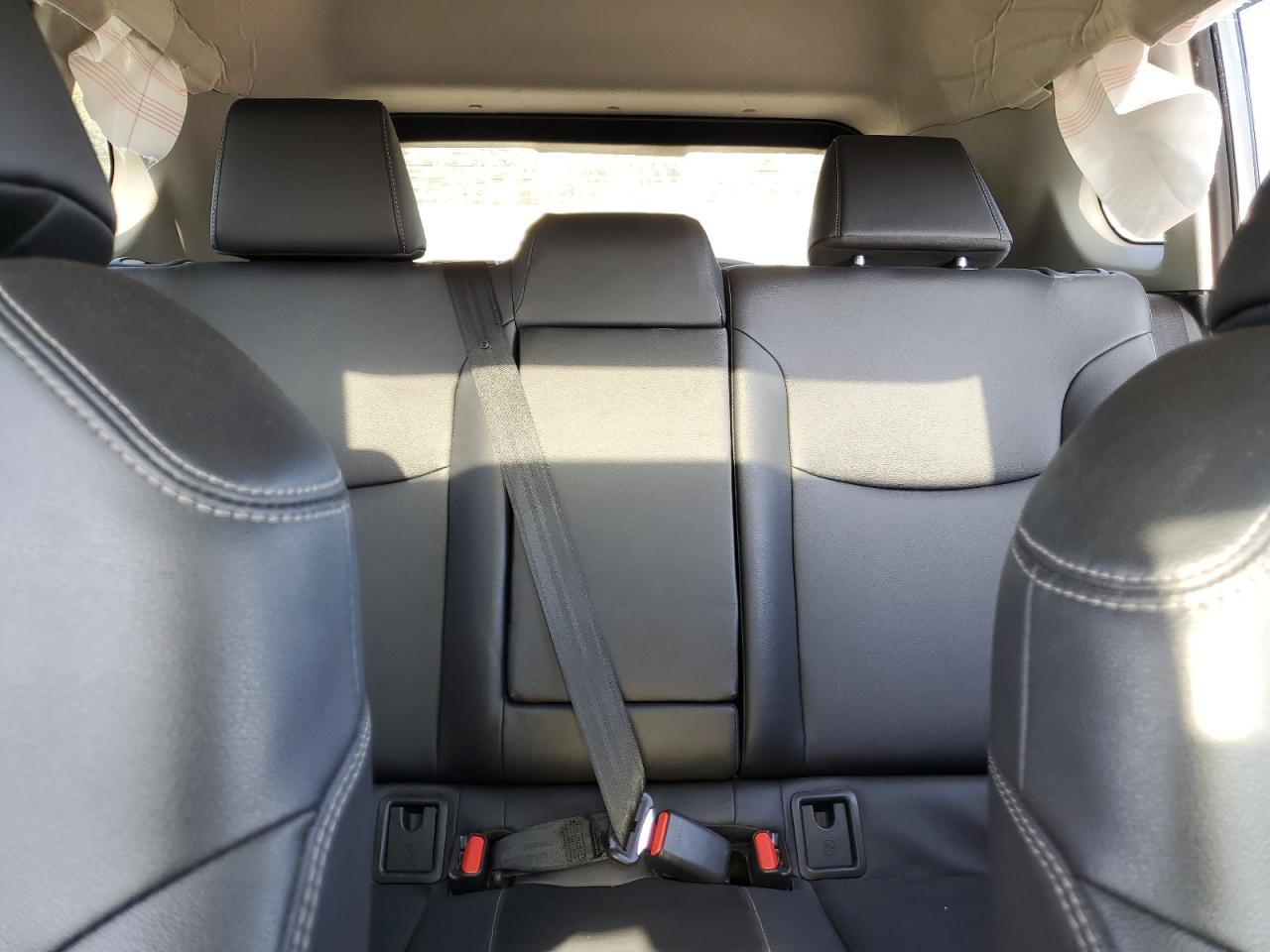 2022 TOYOTA COROLLA CROSS XLE VIN:7MUDAAAG4NV009309