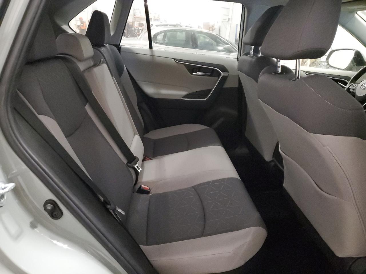 2022 TOYOTA RAV4 XLE VIN:JTMRWRFV5ND149663