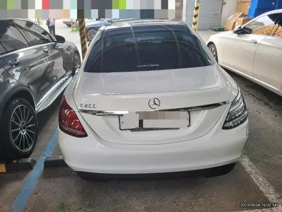 2015 Mercedes-Benz C 200 VIN: