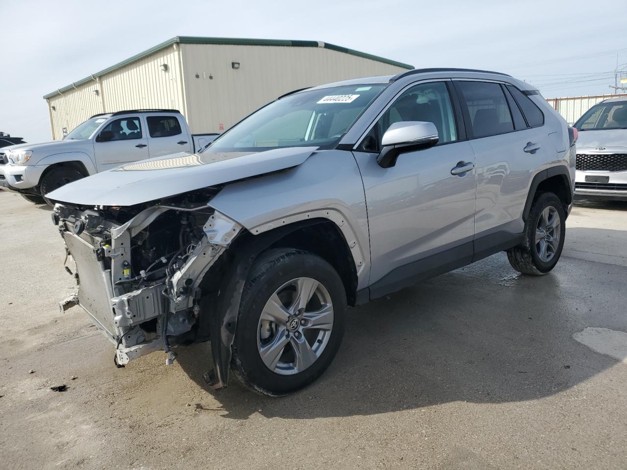 2024 TOYOTA RAV4 XLE VIN:2T3W1RFV2RC263986