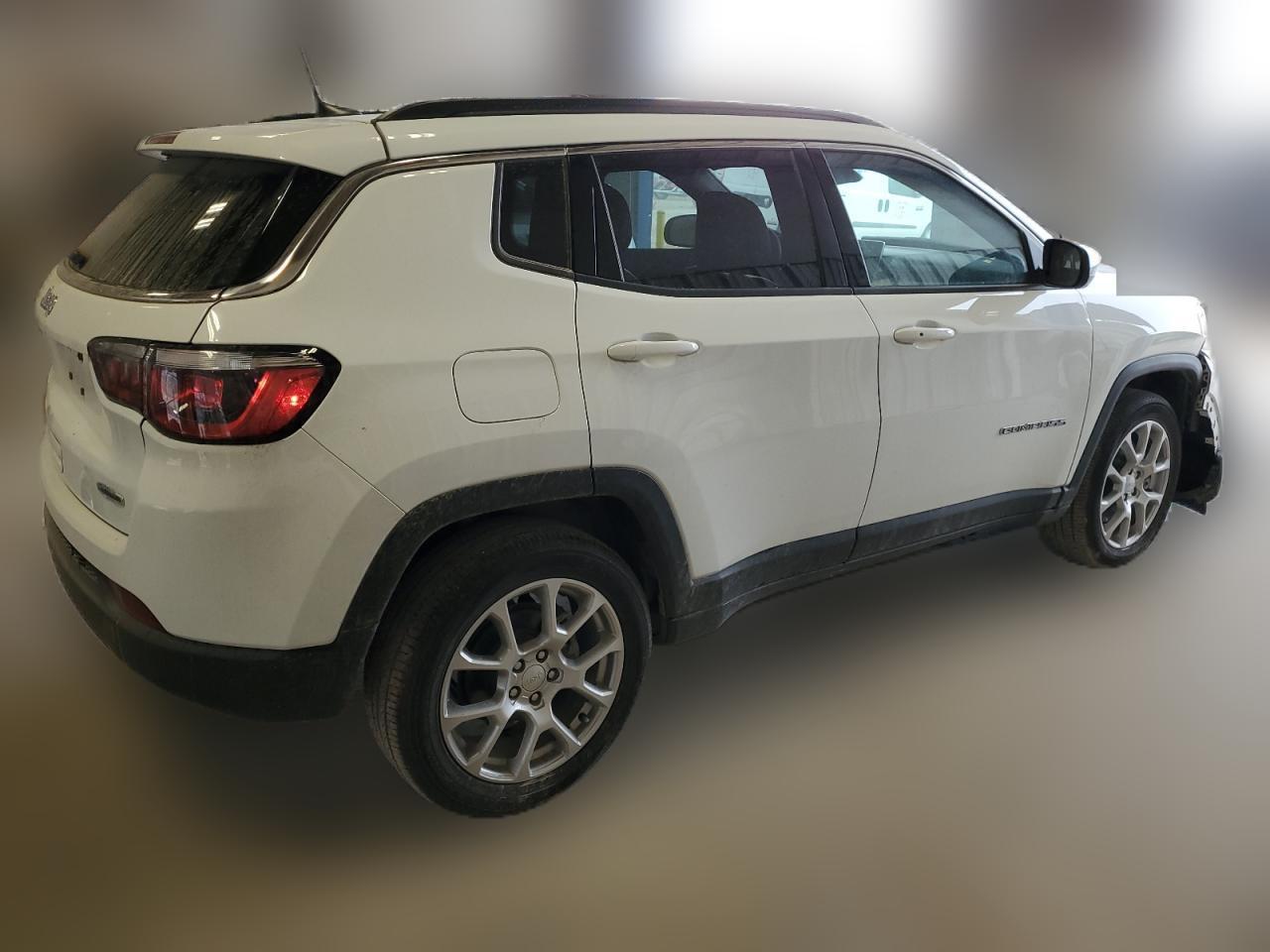 2023 JEEP COMPASS LATITUDE LUX VIN:3C4NJDFN9PT573621