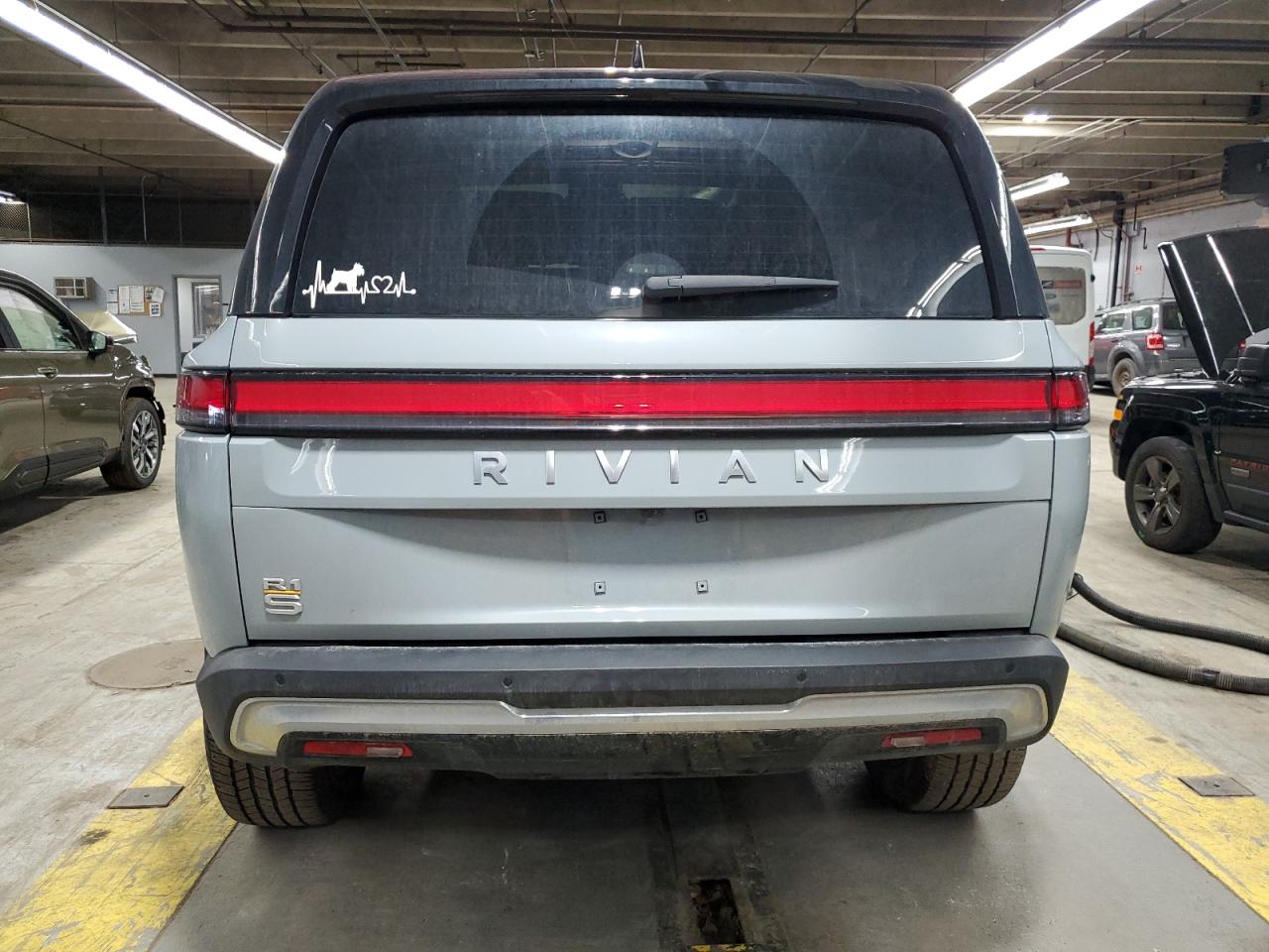 2023 RIVIAN R1S LAUNCH EDITION VIN:7PDSGABL5PN007792