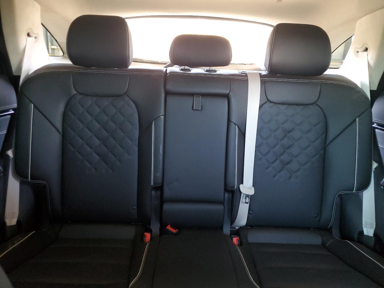 2023 GENESIS GV70 BASE VIN:5NMMCET15PH000404