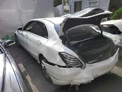 2014 Mercedes-Benz C 200 VIN: