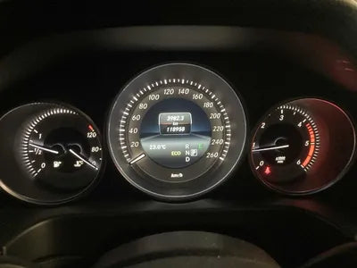 2016 Mercedes-Benz E 220 VIN: