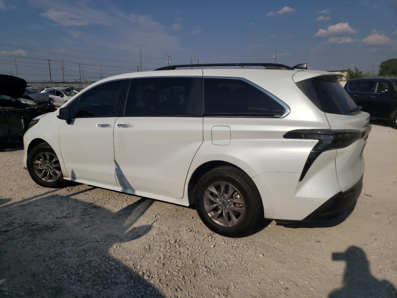 2022 TOYOTA SIENNA XLE VIN:5TDYRKEC0NS078161