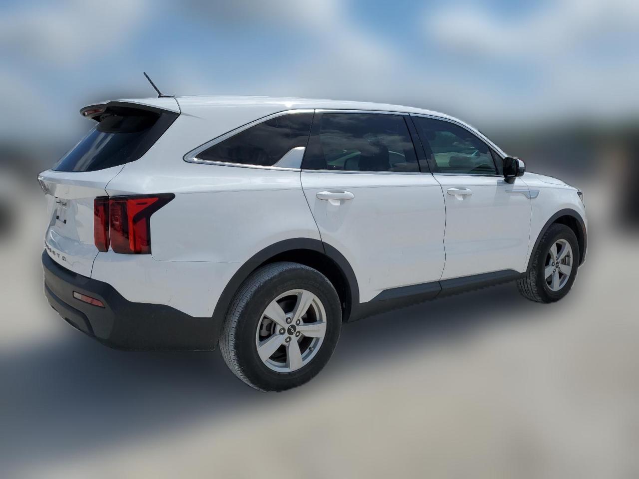 2022 KIA SORENTO LX VIN:5XYRG4LC0NG128675