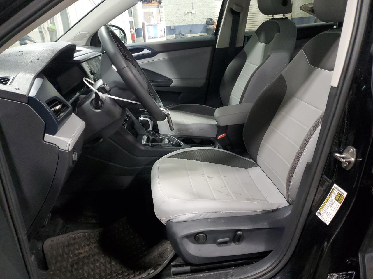 2024 VOLKSWAGEN TAOS SE VIN:3VVVX7B23RM075425
